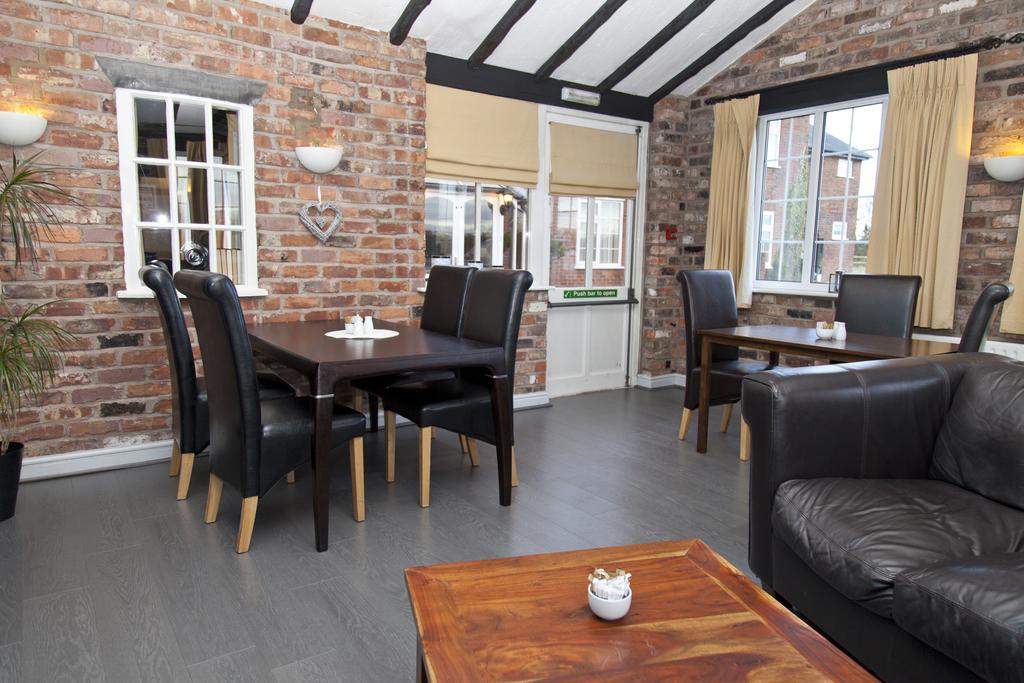 The Cottage Knutsford Exterior photo